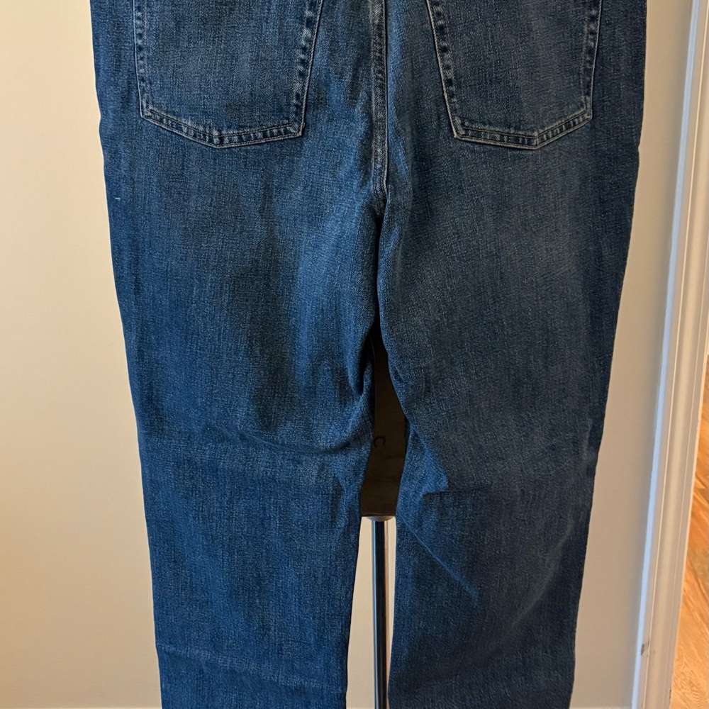 Old Navy Extra High Rise Straight Secret Smooth Pockets - Picture 3 of 15